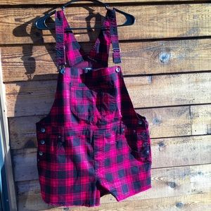 HOT TOPIC PLAID RED & BLACK Shortalls 2XL